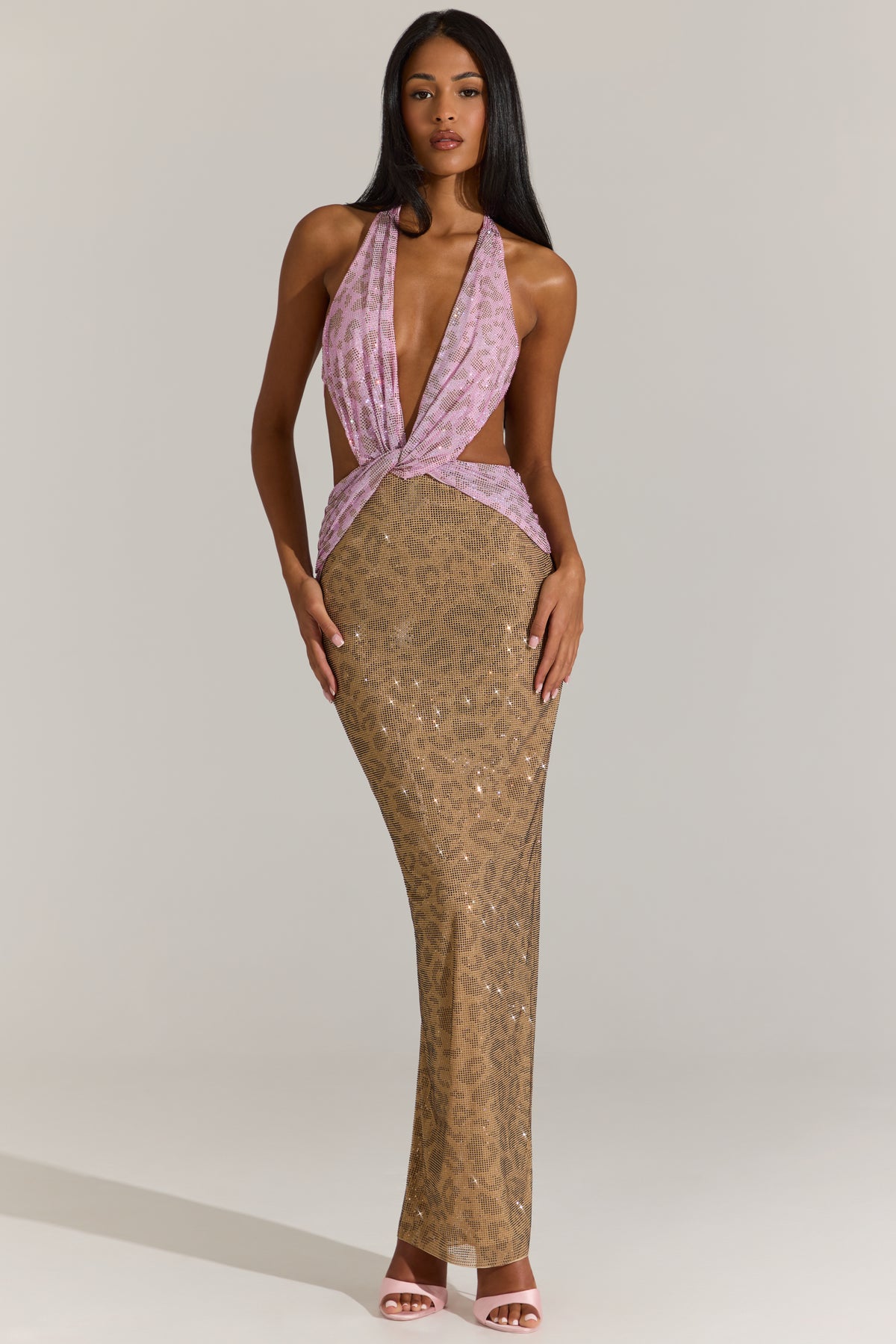⁣⁢Verziertes Cut-out-Maxikleid in Pink-Leopard⁤⁣