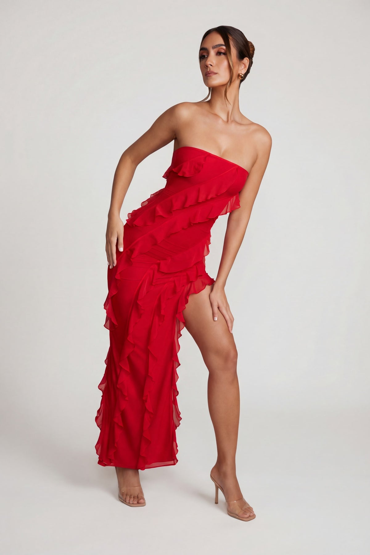 ⁣⁢Bandeau-Maxikleid mit Rüschendetails in Rot⁤⁣