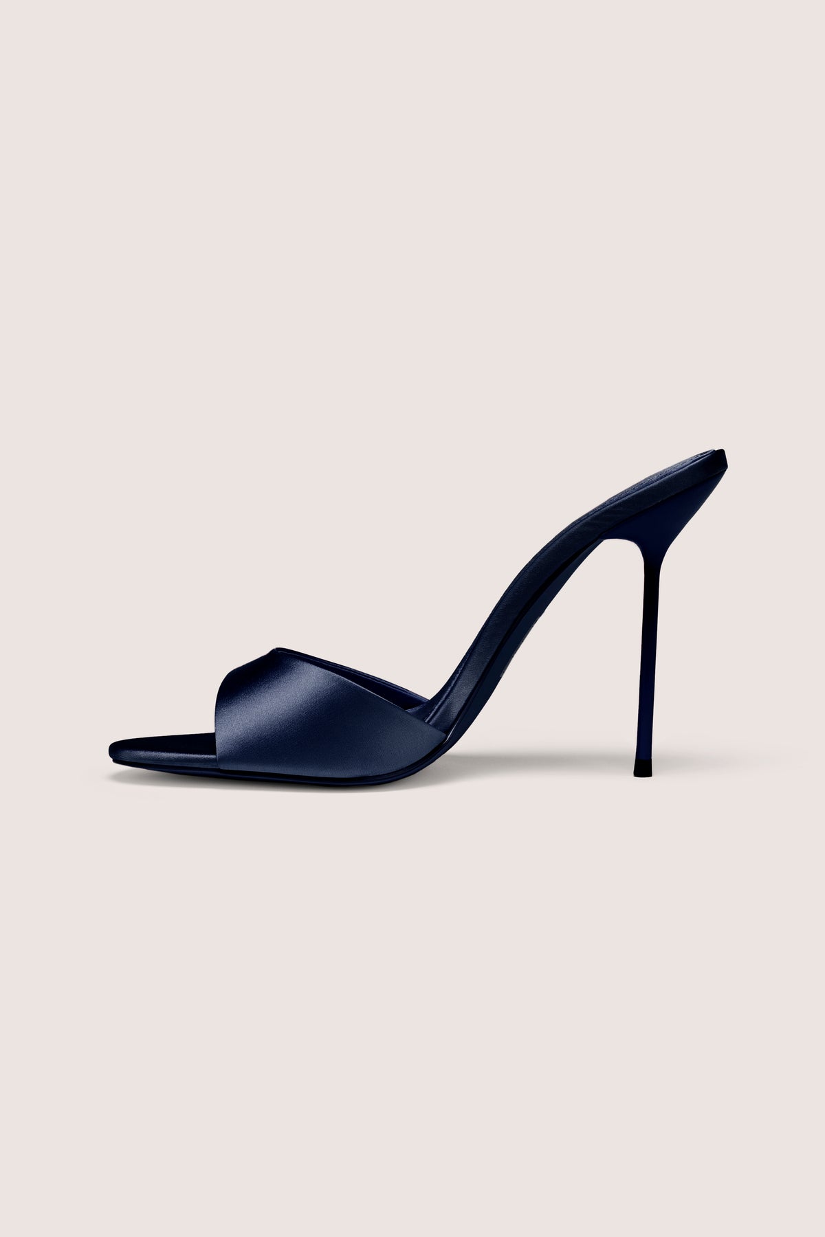 ⁣⁢Satin-Mule-Sandale mit Absatz in Mitternachtsblau⁤⁣