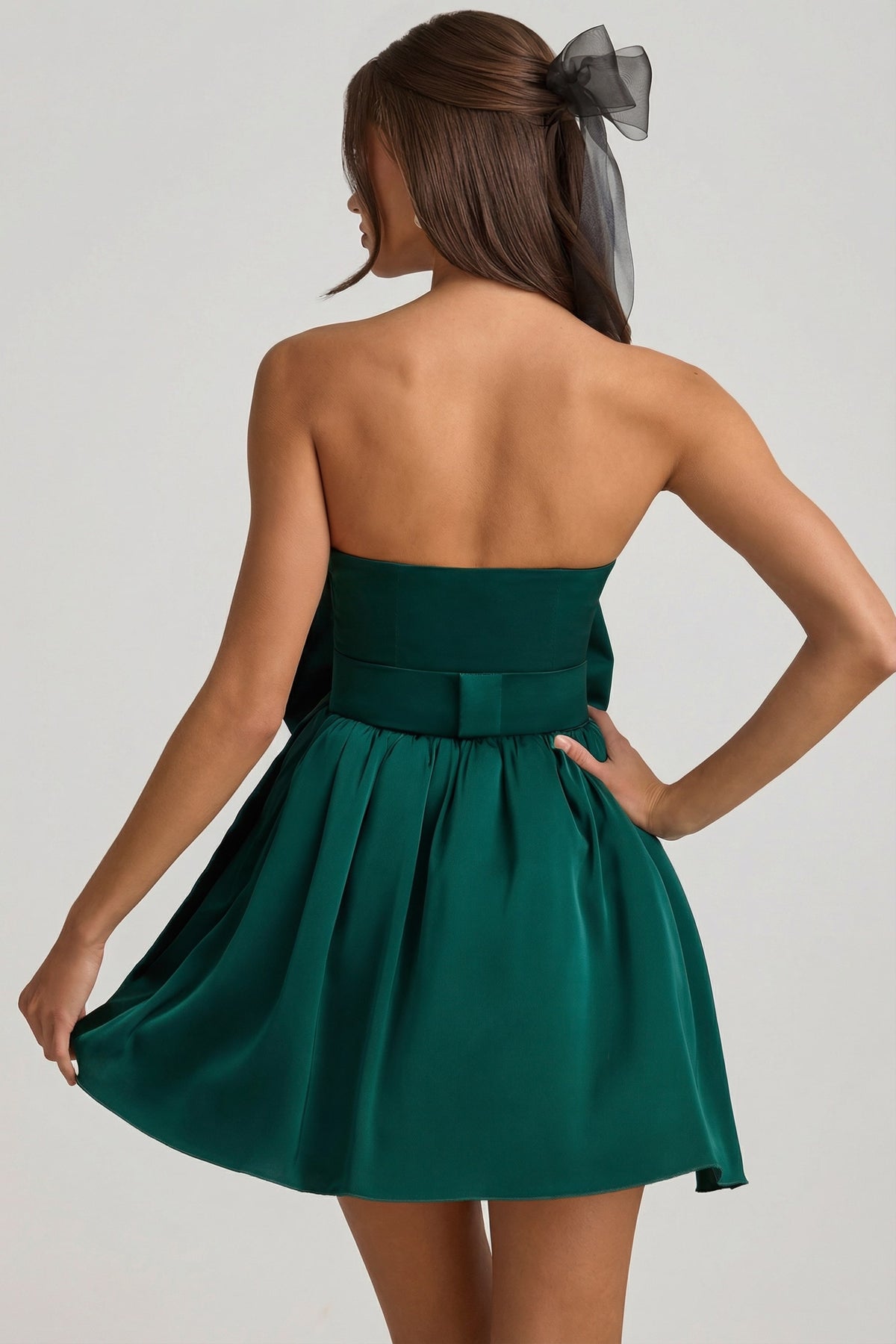 ⁣⁢Korsett-Minikleid mit Schleifendetail in Smaragdgrün⁤⁣