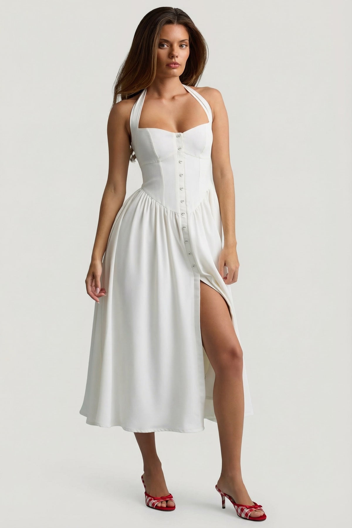 ⁣⁢Neckholder-Midaxikleid mit Knopfdetail in Weiß⁤⁣