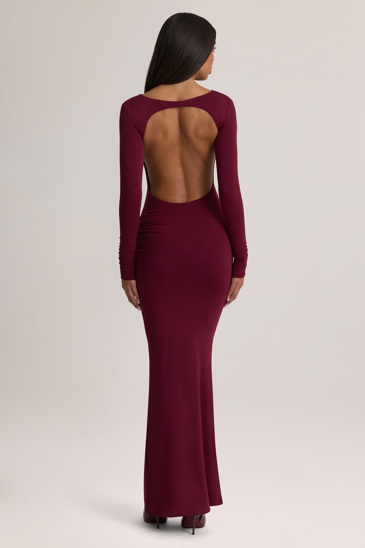 ⁣⁢Modal-Maxikleid mit Raffung und Rückenausschnitt in Wine⁤⁣
