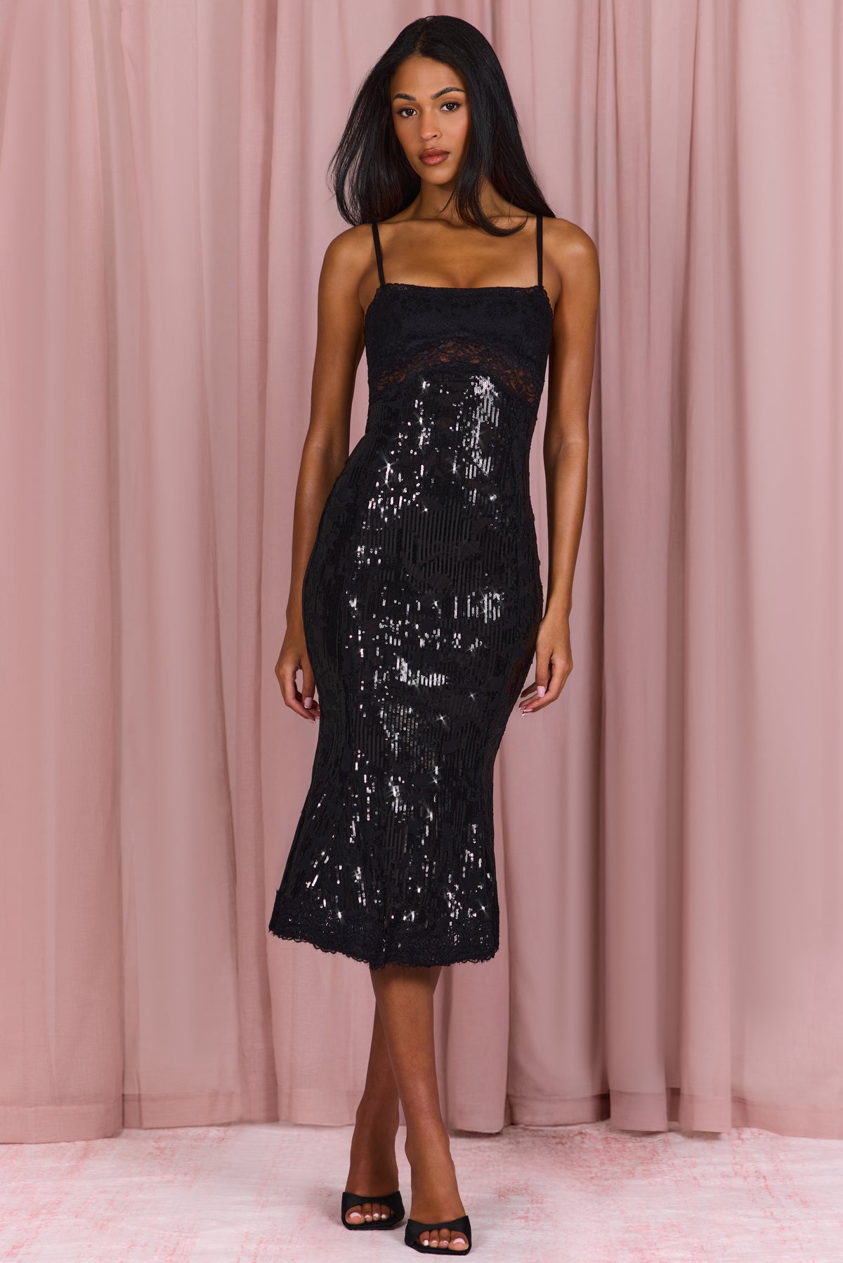 ⁣⁢Verziertes Spitzen-Midikleid in Schwarz⁤⁣