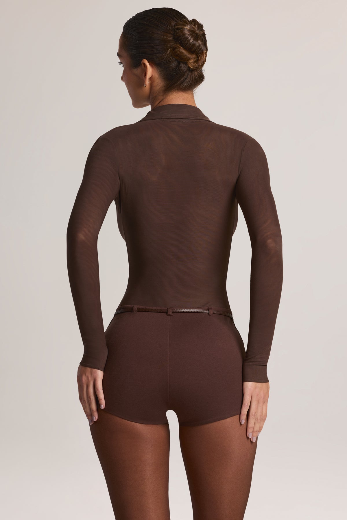 ⁣⁢Jumpsuit mit durchgehender Knopfleiste und langen Ärmeln in Schokoladenbraun⁤⁣ - 2