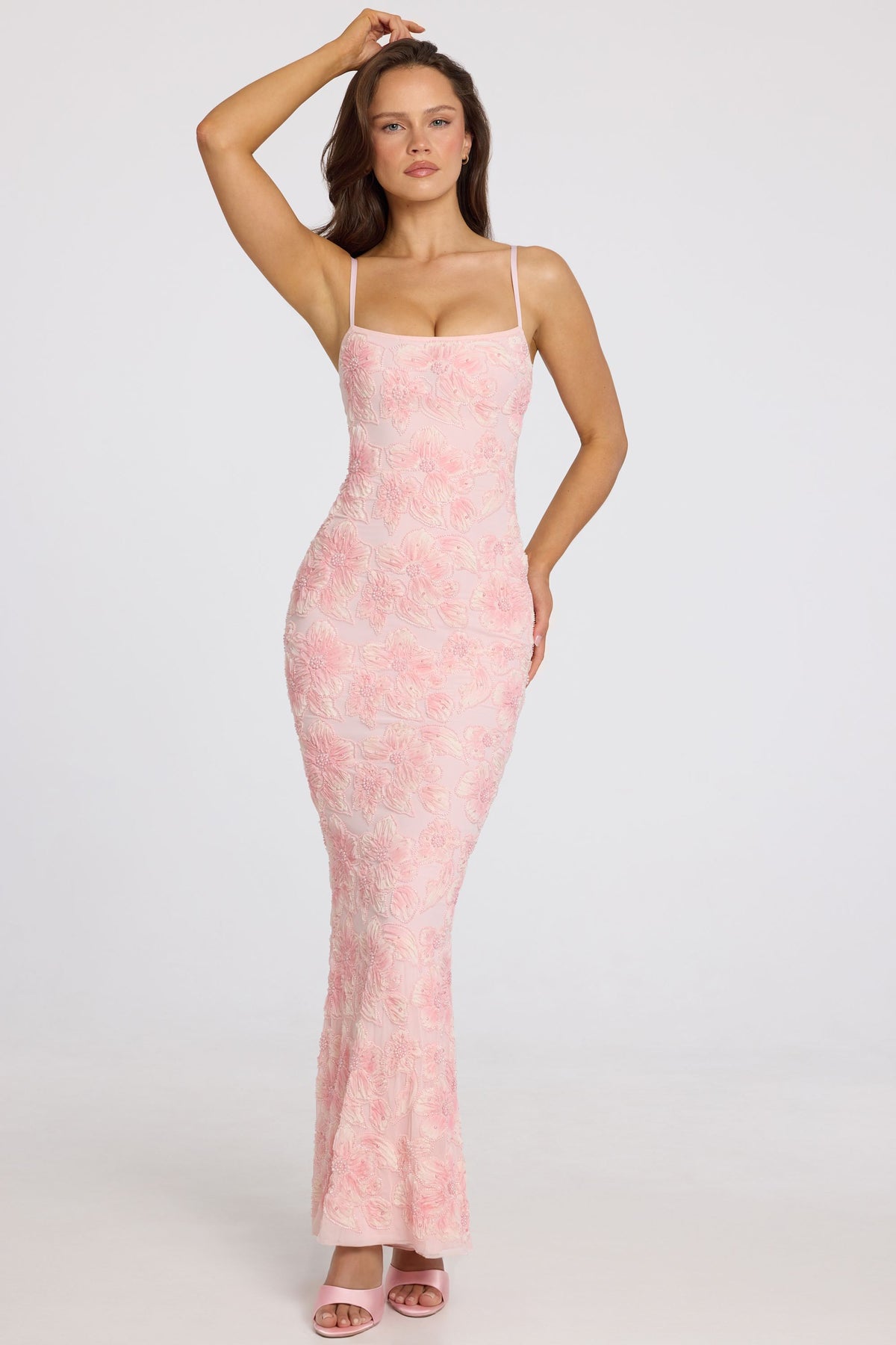 ⁣⁢Verziertes Maxikleid mit Karree-Ausschnitt in Zartrosa-Ombré⁤⁣