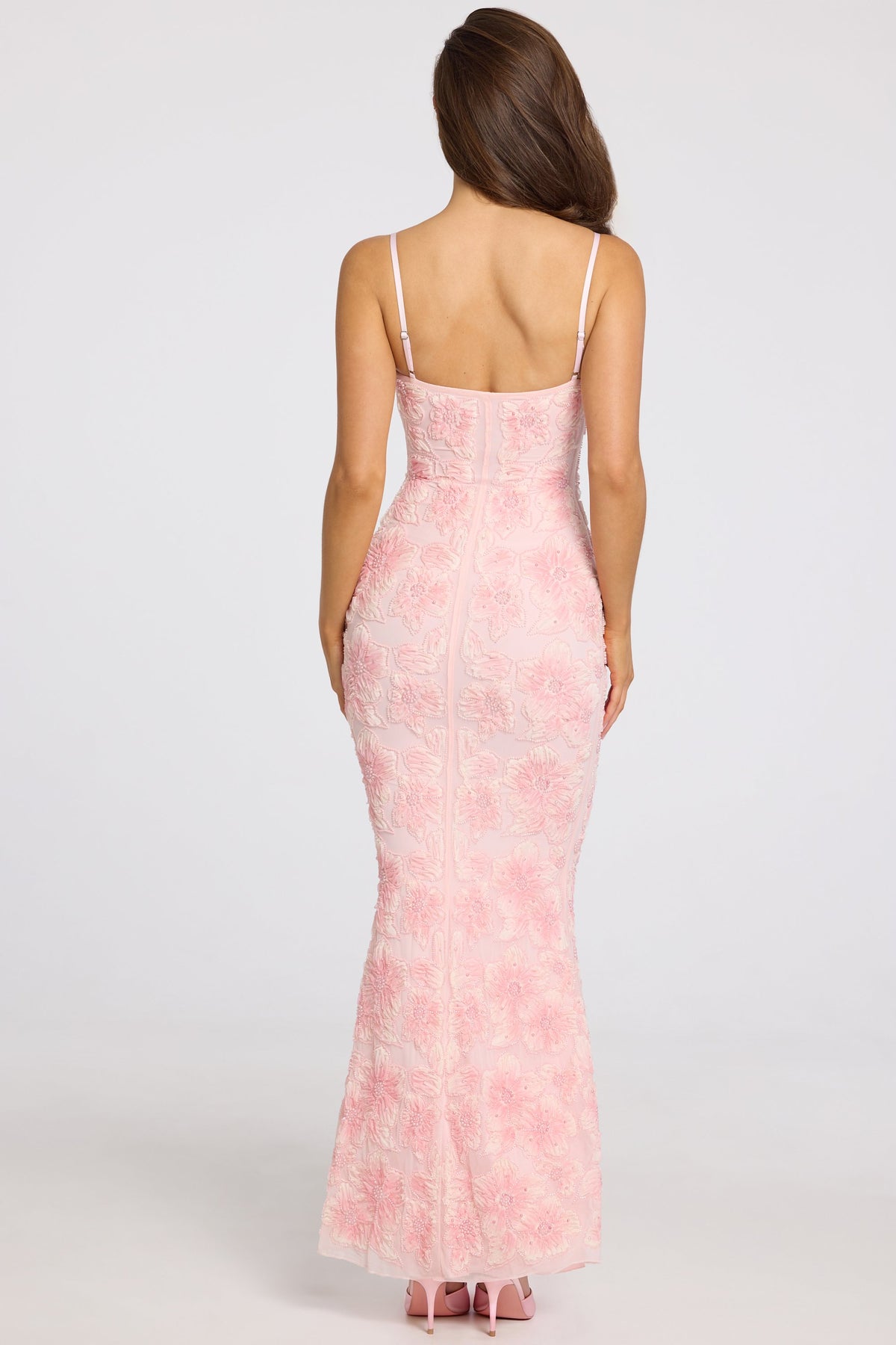 ⁣⁢Verziertes Maxikleid mit Karree-Ausschnitt in Zartrosa-Ombré⁤⁣