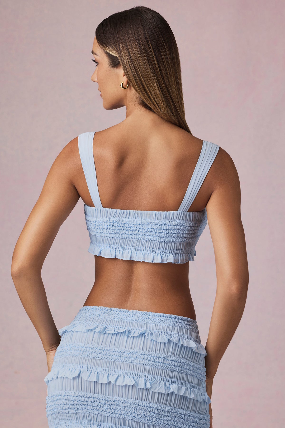 ⁣⁢Crop-Top mit Rüschen und Bindedetail vorne in Puderblau⁤⁣