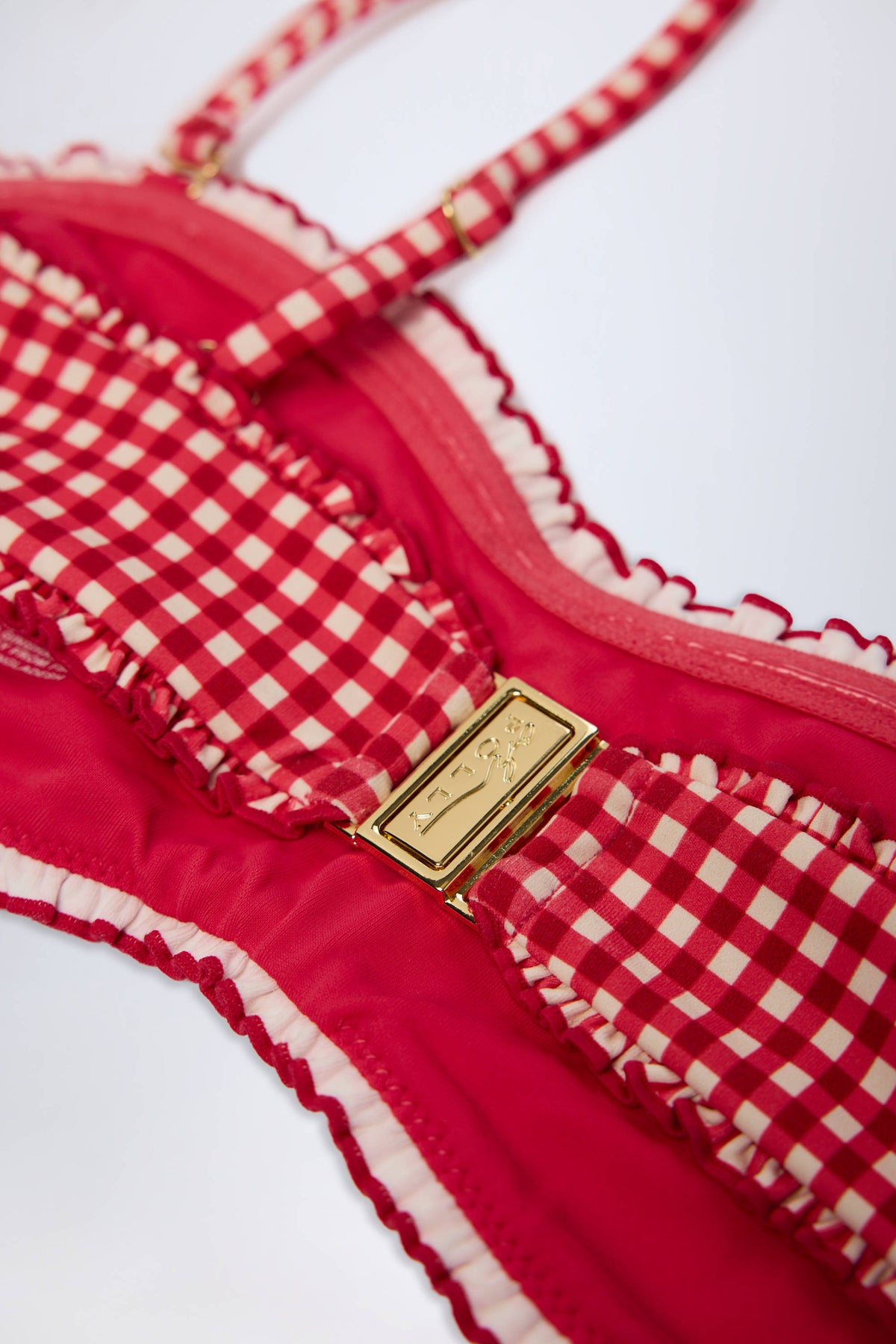 ⁣⁢Gerafftes Bandeau-Bikinioberteil in rotem Vichy-Karo⁤⁣