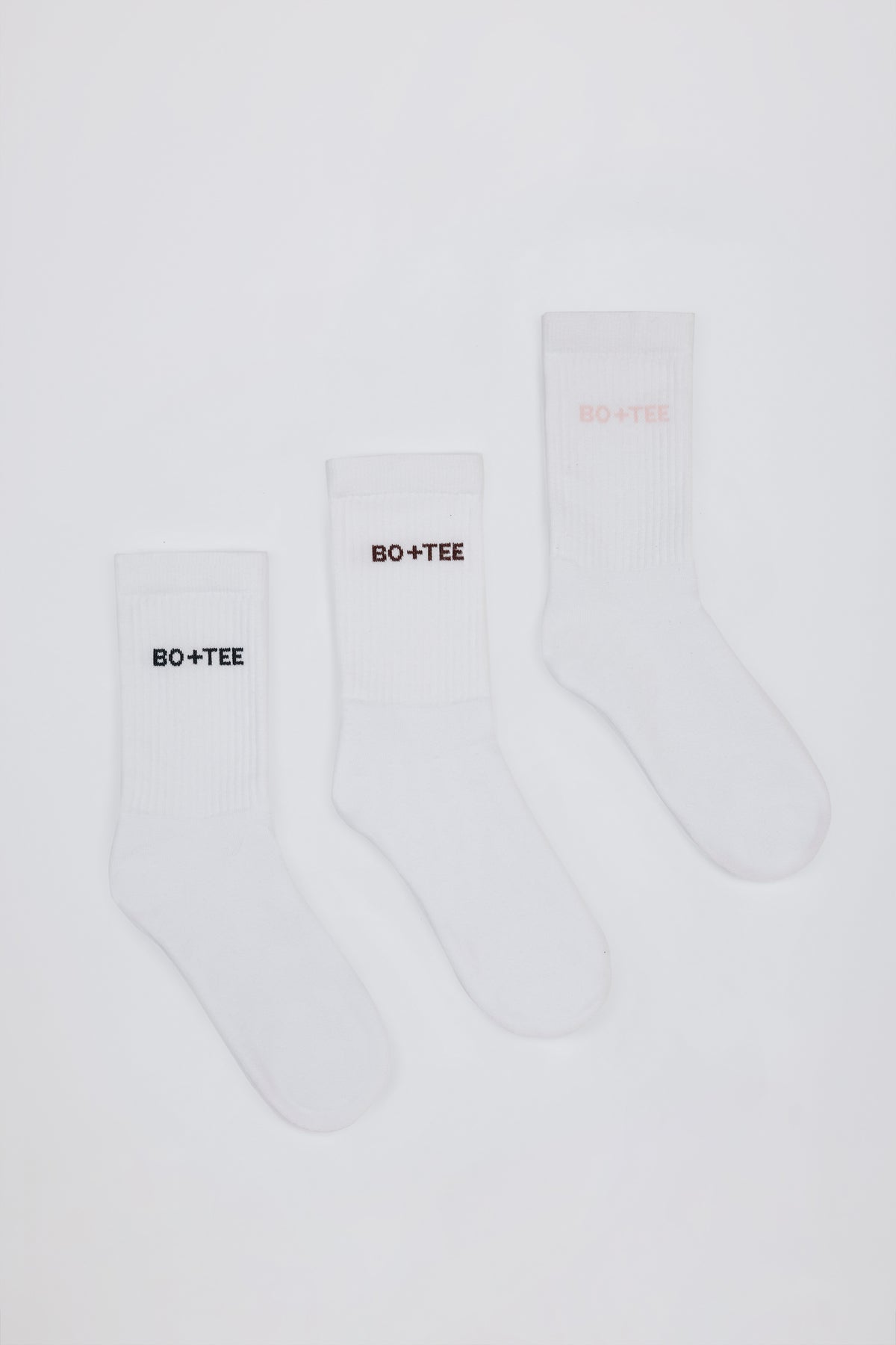 ⁣⁢Gerippte Crew-Socken-Bundle in Pink/Navy/Burgundy⁤⁣ - 1