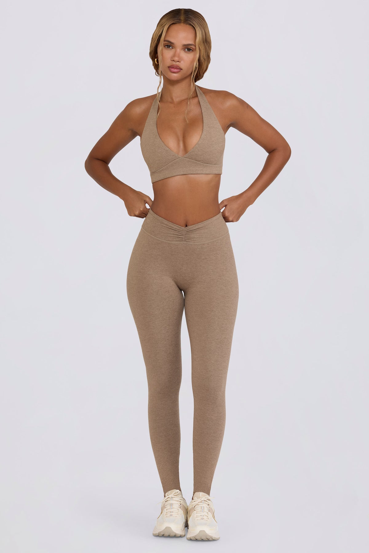 ⁣⁢Leggings mit gerüschtem Bund und schmalem Bein aus gebürstetem Jersey in Mocha Marl⁤⁣ - 2