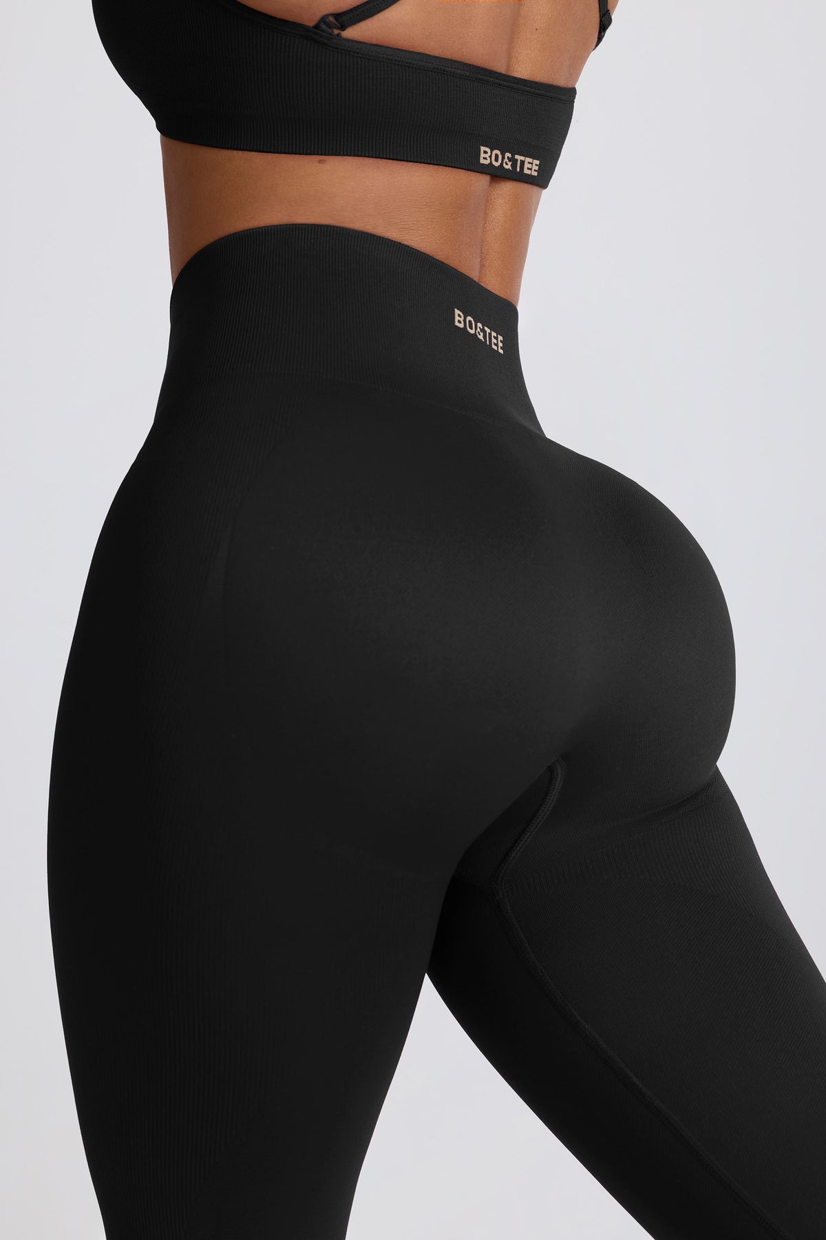 ⁣⁢Super Sculpt Seamless-Leggings in Schwarz⁤⁣