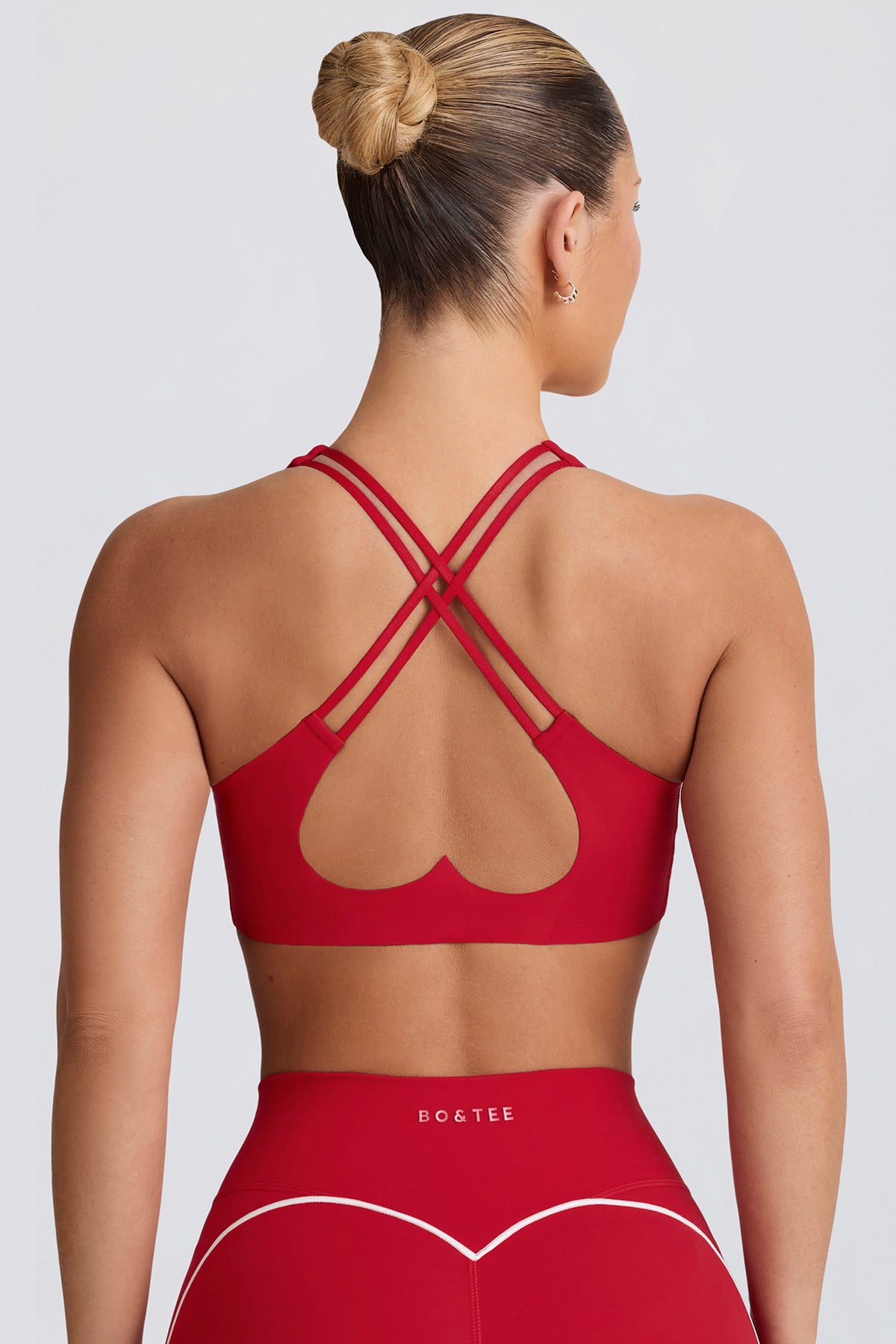 ⁣⁢Soft Active Sport-BH mit leichtem Halt in Hot Red⁤⁣ - 1