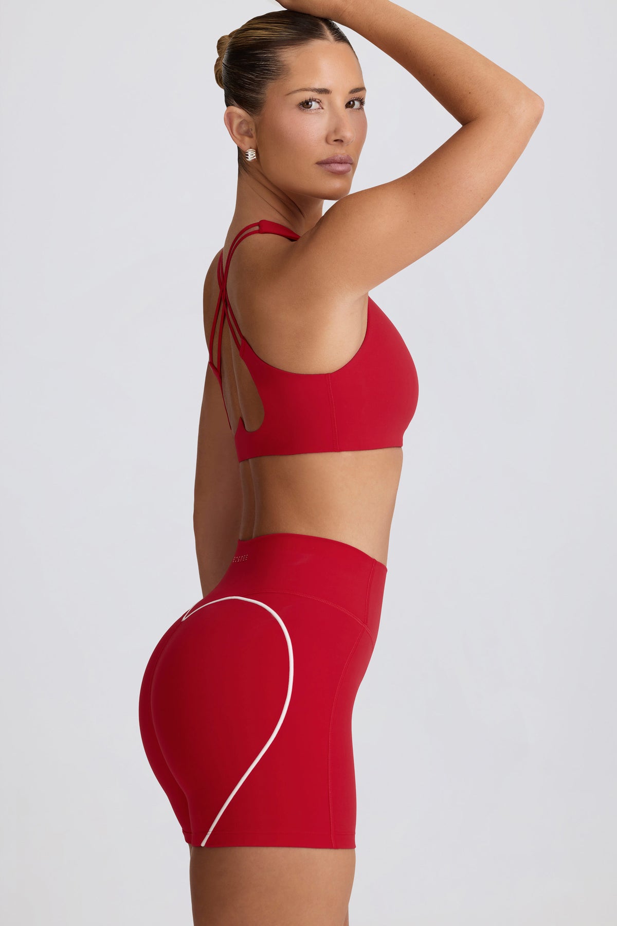 ⁣⁢Soft Active Sport-BH mit leichtem Halt in Hot Red⁤⁣