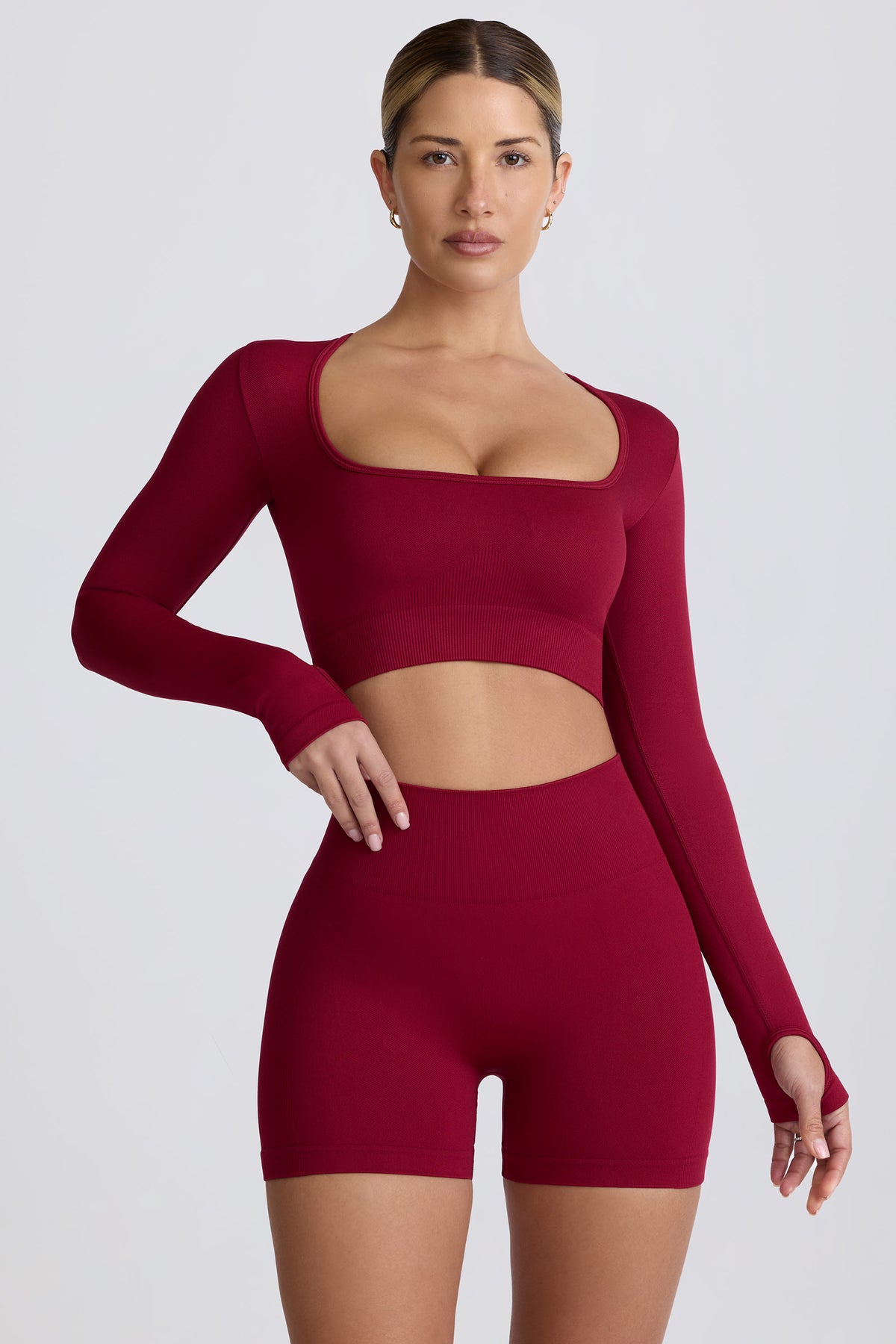 ⁣⁢Super Sculpt Seamless Langarm-Crop-Top in Burgundy⁤⁣