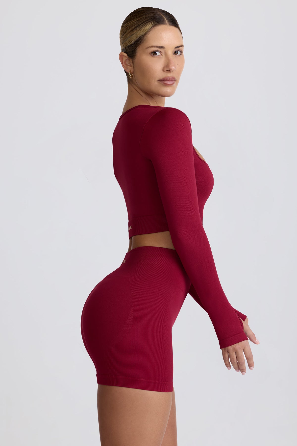 ⁣⁢Super Sculpt Seamless Langarm-Crop-Top in Burgundy⁤⁣