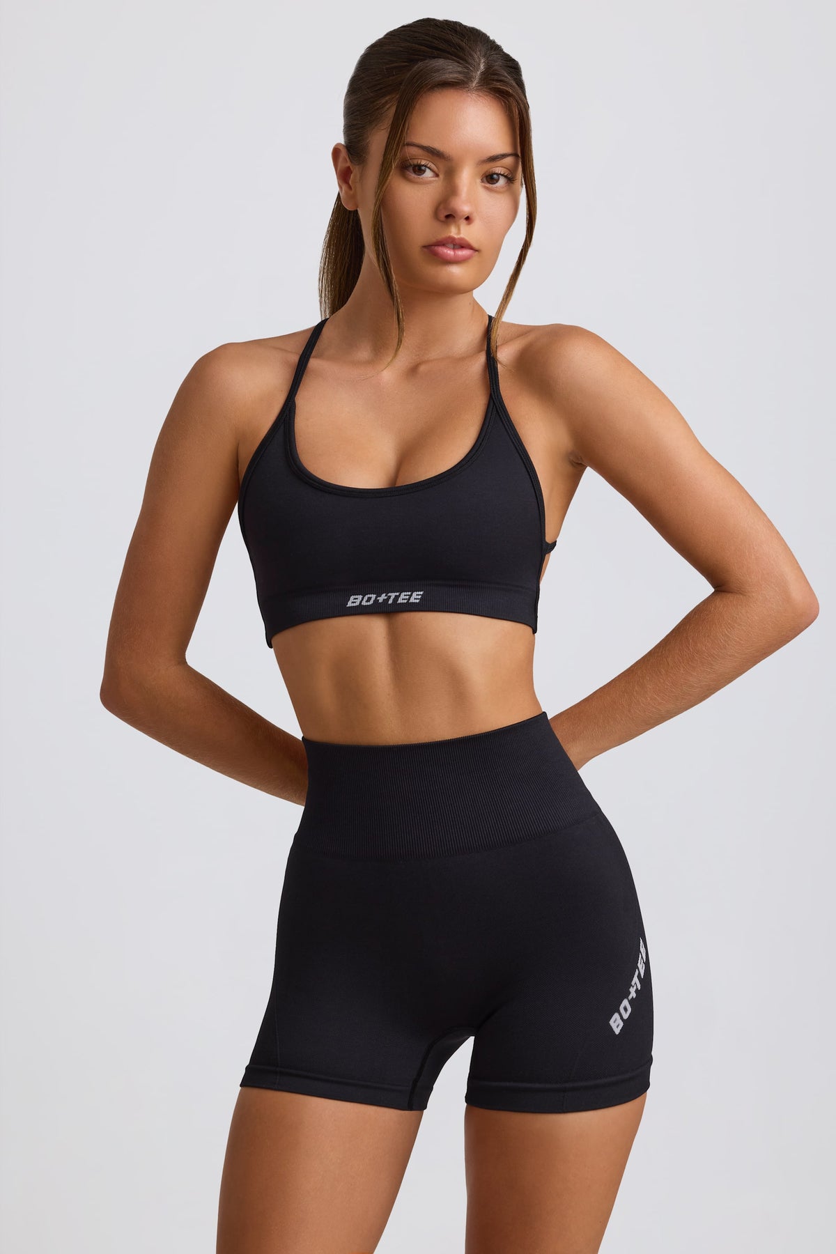 ⁣⁢Super Sculpt Seamless Minishorts in Black⁤⁣