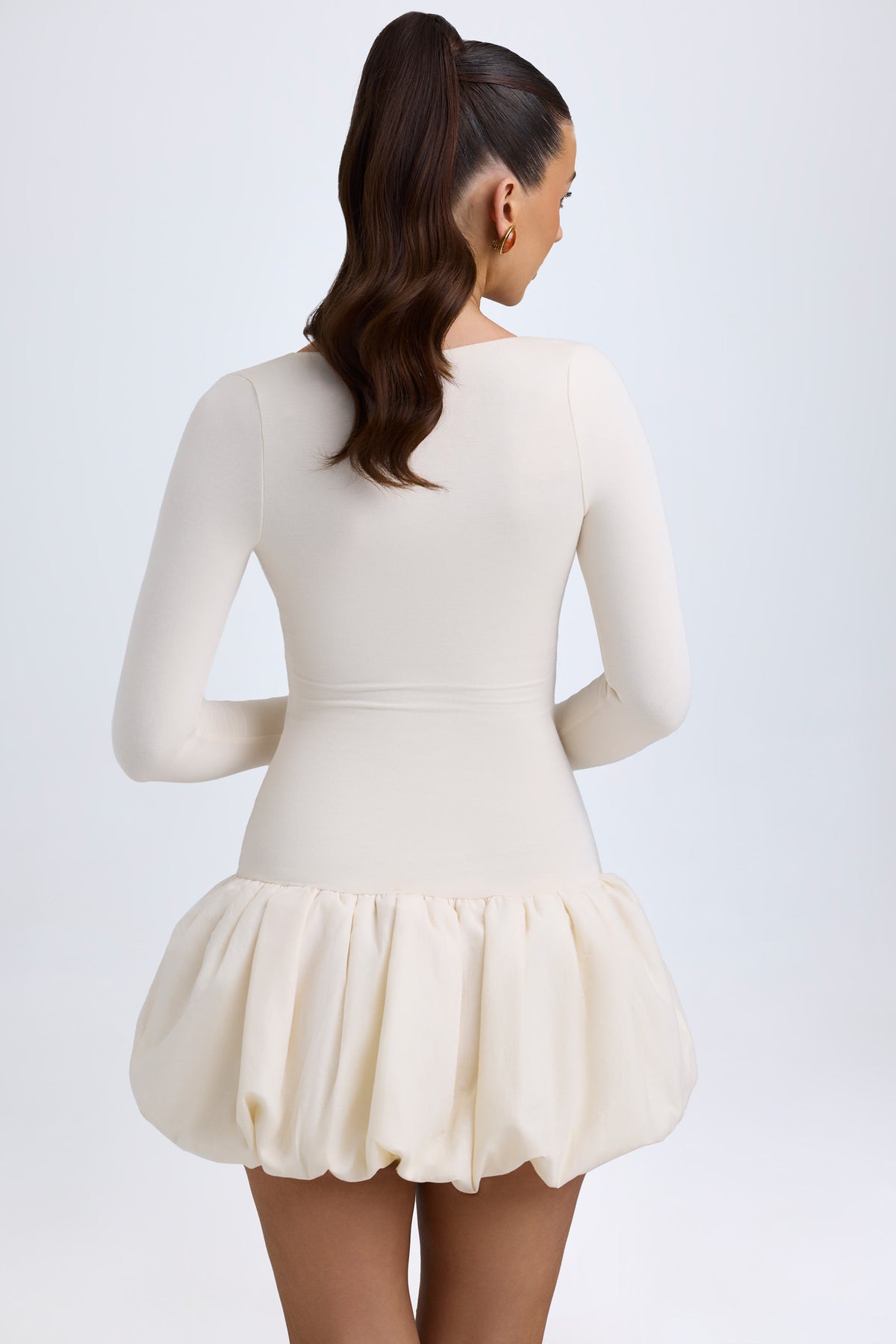 ⁣⁢Modal Drop-Waist Minikleid mit Ballonsaum in Ivory⁤⁣