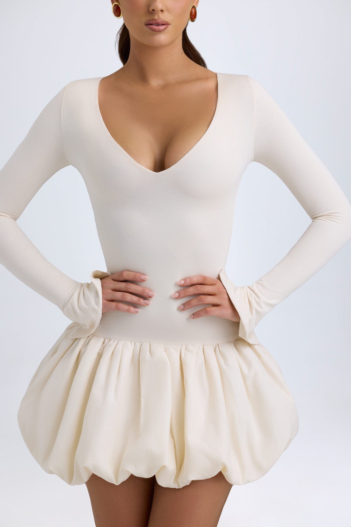 ⁣⁢Modal Drop-Waist Minikleid mit Ballonsaum in Ivory⁤⁣
