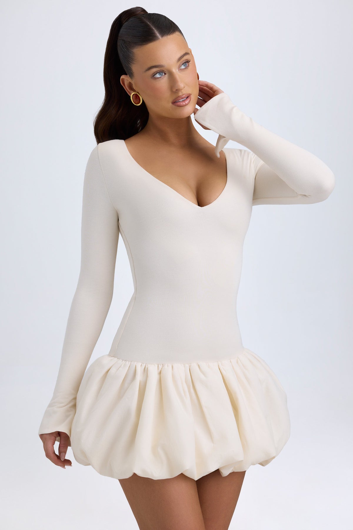 ⁣⁢Modal Drop-Waist Minikleid mit Ballonsaum in Ivory⁤⁣