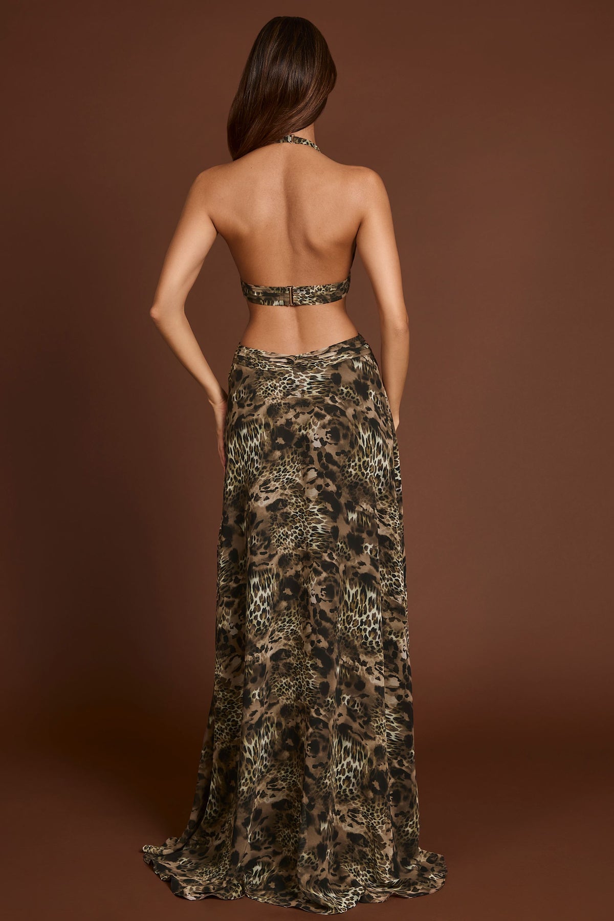 ⁣⁢Maxikleid mit tiefem Cut-out und Leopardenmuster⁤⁣