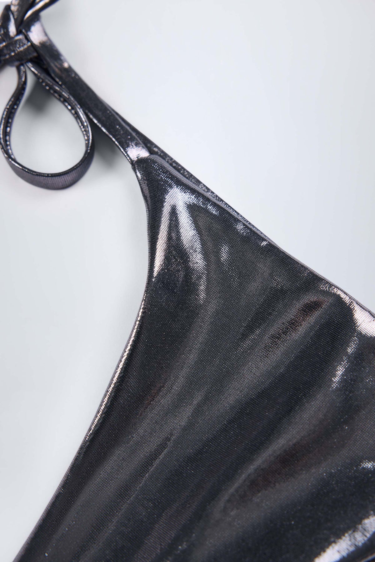 ⁣⁢Tanga-Bikinihose in Chromsilber⁤⁣
