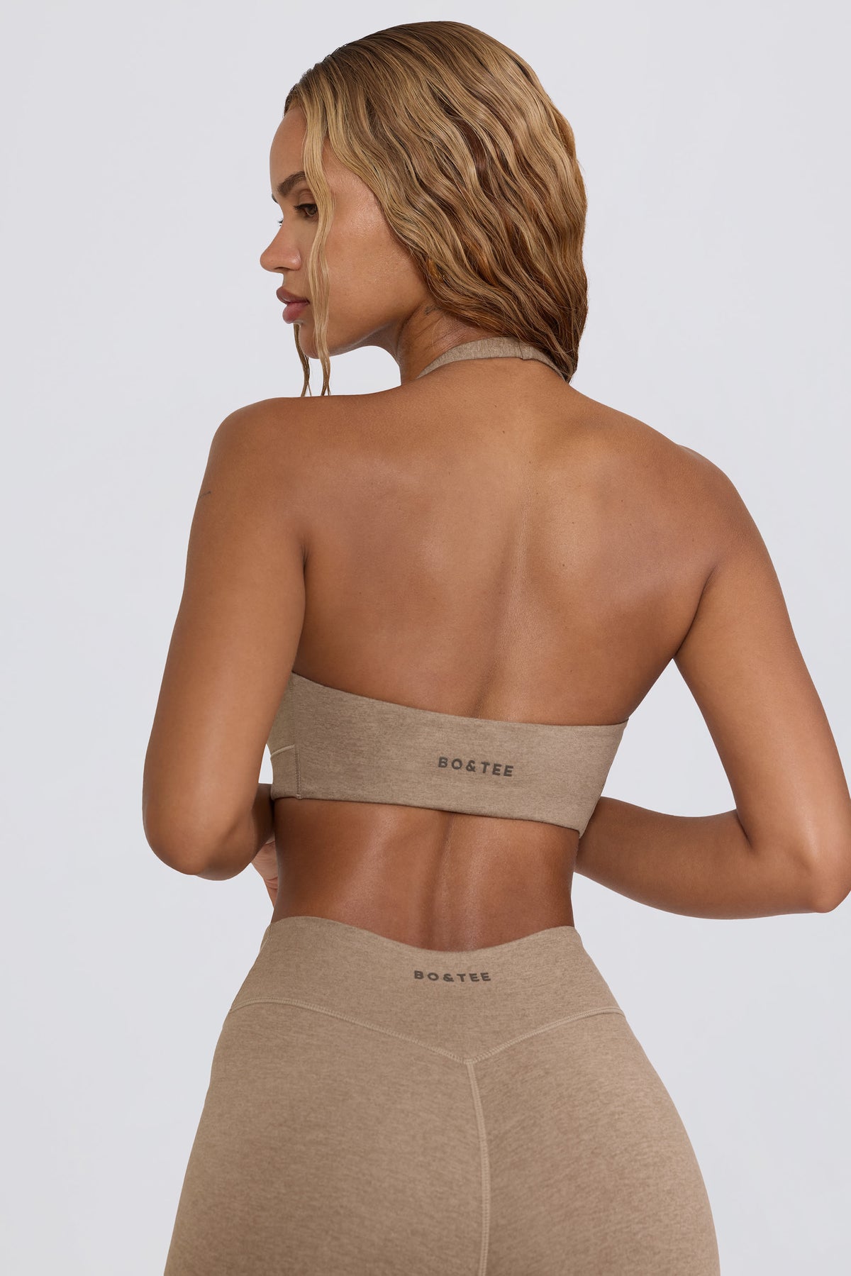 ⁣⁢Brushed Jersey V-Neck Sport-BH in Mocha Marl⁤⁣ - 2